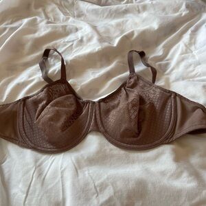 Wacoal bra underwire lightly lined with a mesh material. Size 38C.